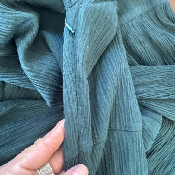 Zara Bottle Green Wrinkled Look Feminine Fit Bloggers Favorite Dress size S - Picture 15 of 16